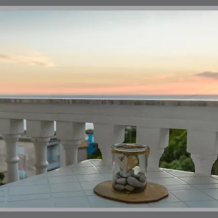 Dorvin بيت ضيافة 3*