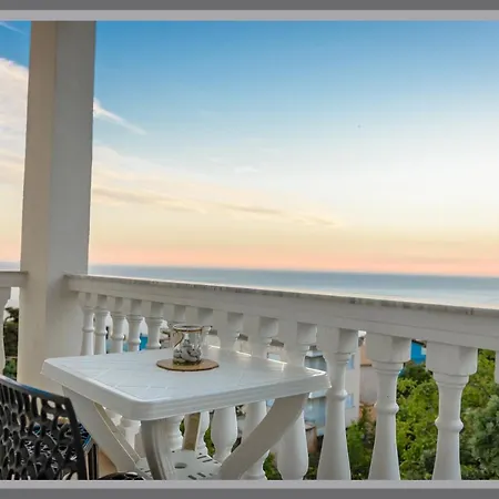 Dorvin Гостевой дом Дхерми